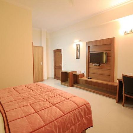 Neo Classic Hotel Chandigarh Luaran gambar